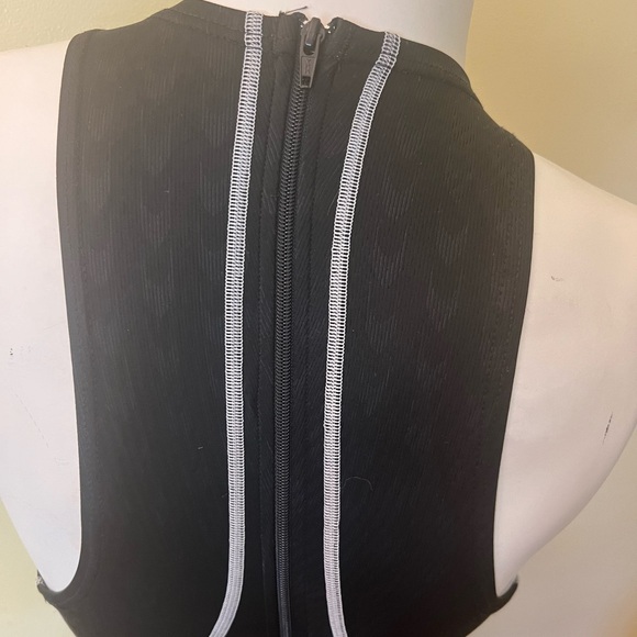 Speedo Competition Racing Swimsuit, Model 705846, Size L 42 - Picture 4 of 8